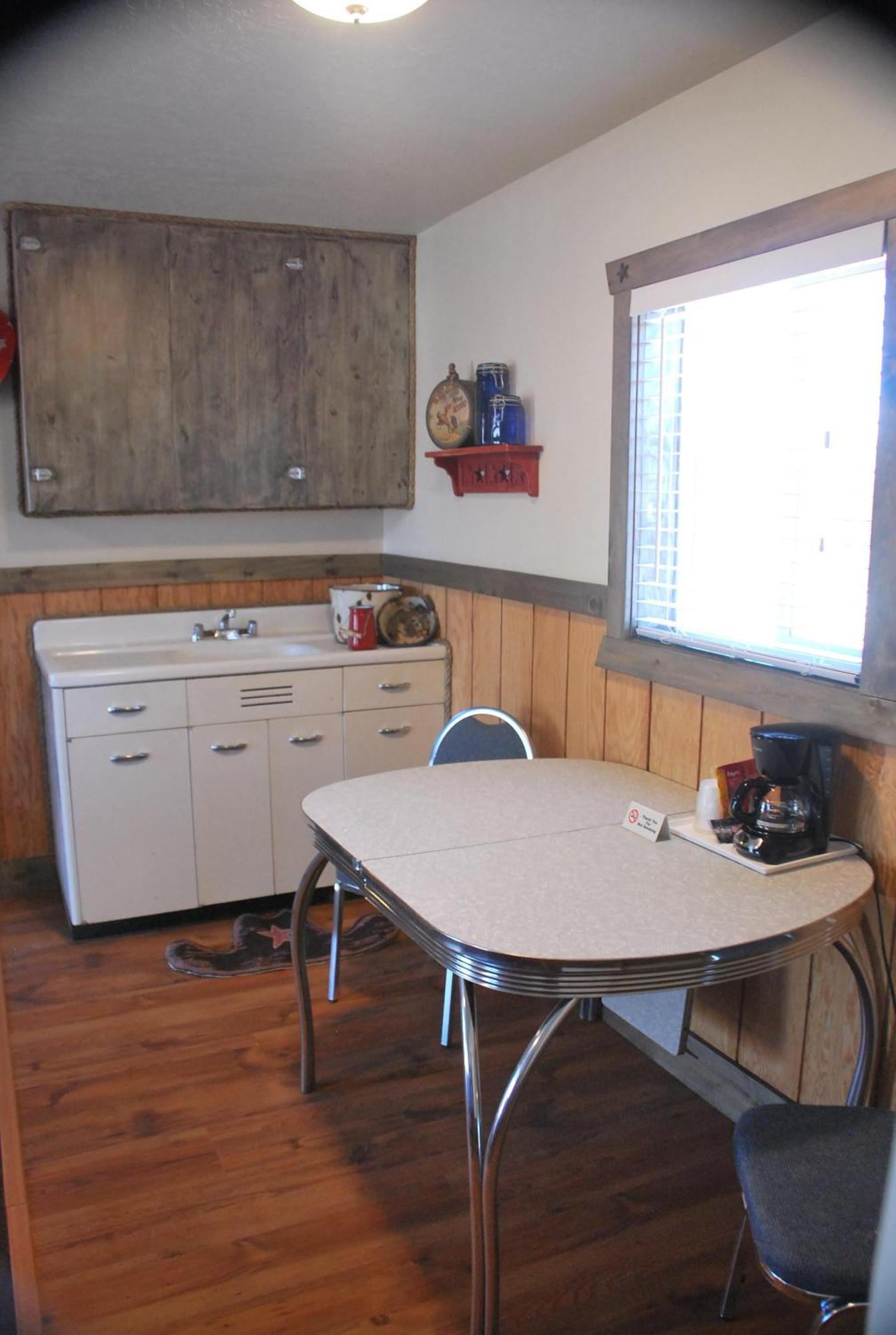 إيسكالانتي Cowboy Country Inn الغرفة الصورة