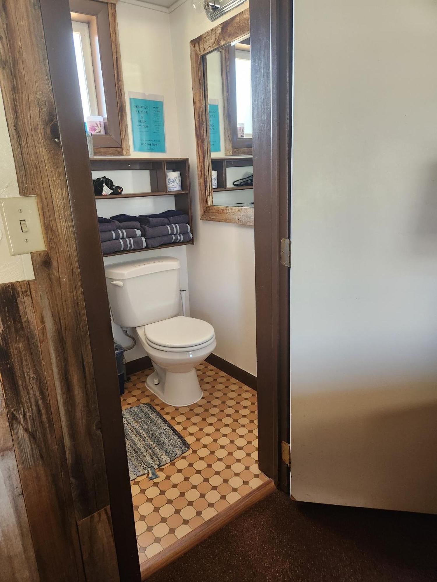 إيسكالانتي Cowboy Country Inn الغرفة الصورة