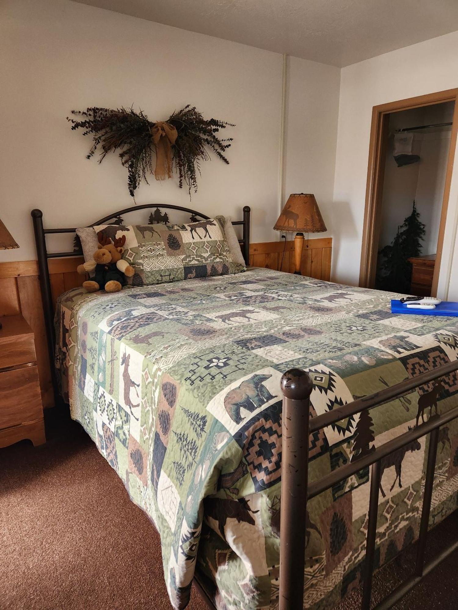 إيسكالانتي Cowboy Country Inn الغرفة الصورة